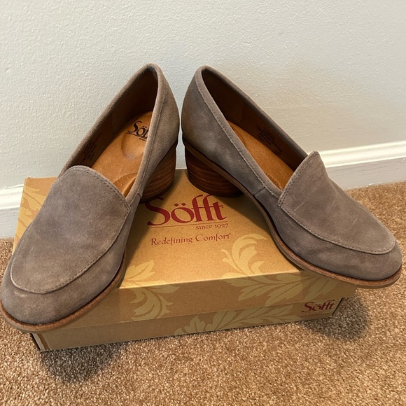 Söfft Suede Loafers - Picture 1 of 5